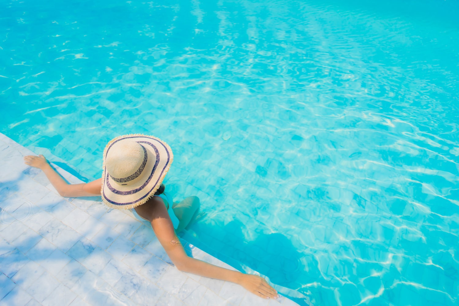 An extensive guide to help you in shopping for the right pool covers